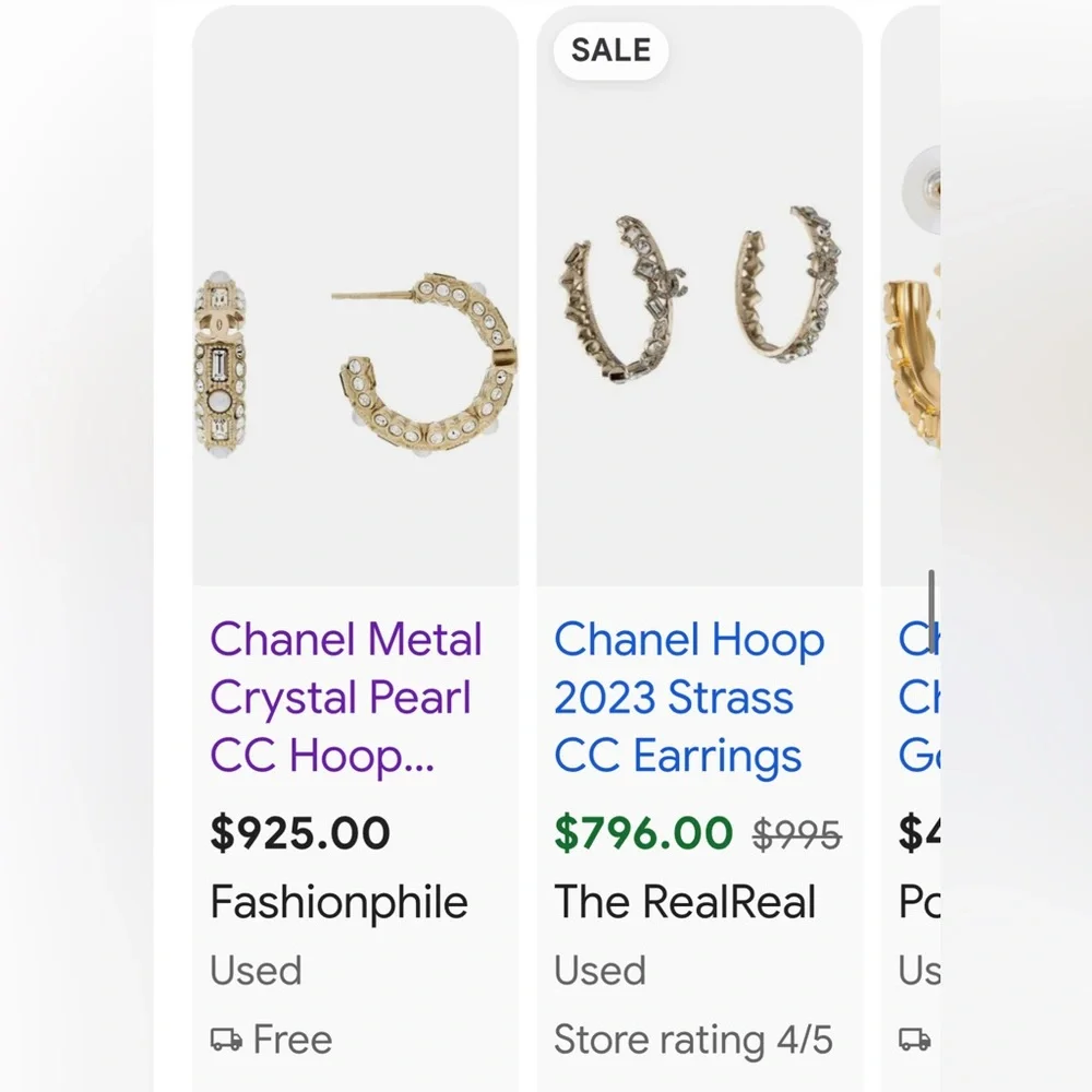 CHANEL Strass Silver Crystal Stud Earrings with box - Picture 10 of 11